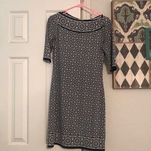 Small polyester medallion patten dress
